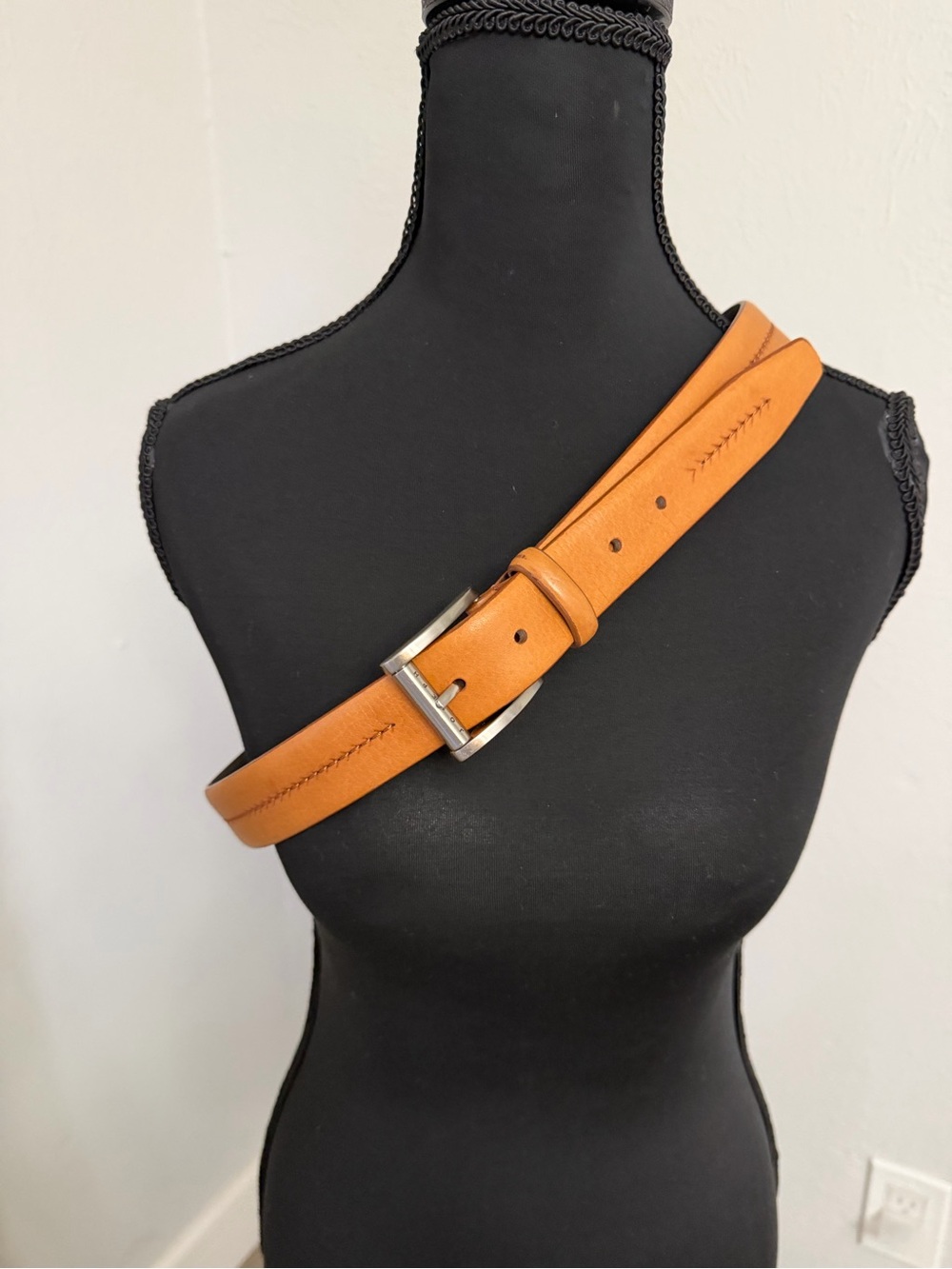 Joseph Abboud Classic Men's Tan Leather Belt with Silver Buckle